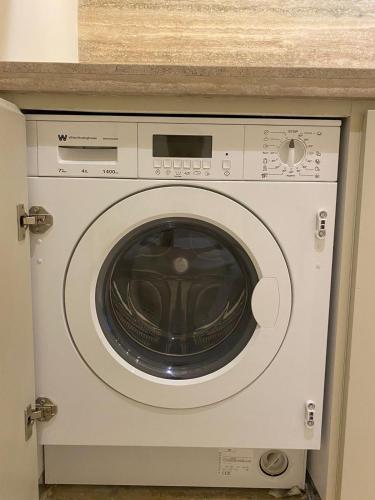 4leisure suites damac esclusiva towers