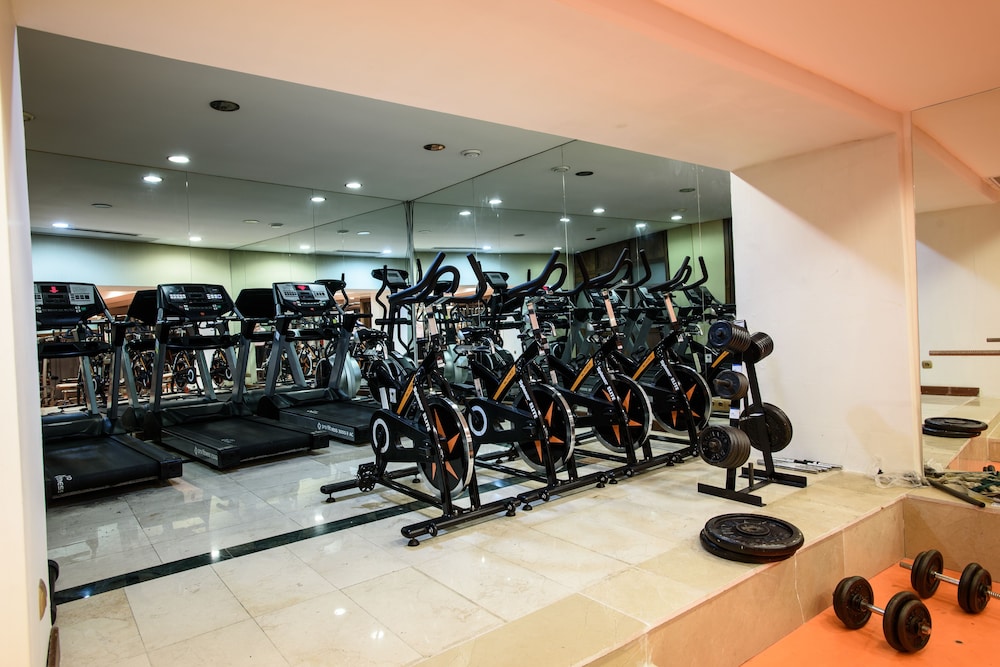 usta park hotel
