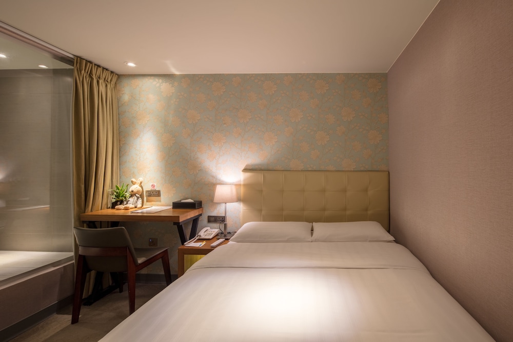 urtrip hotel