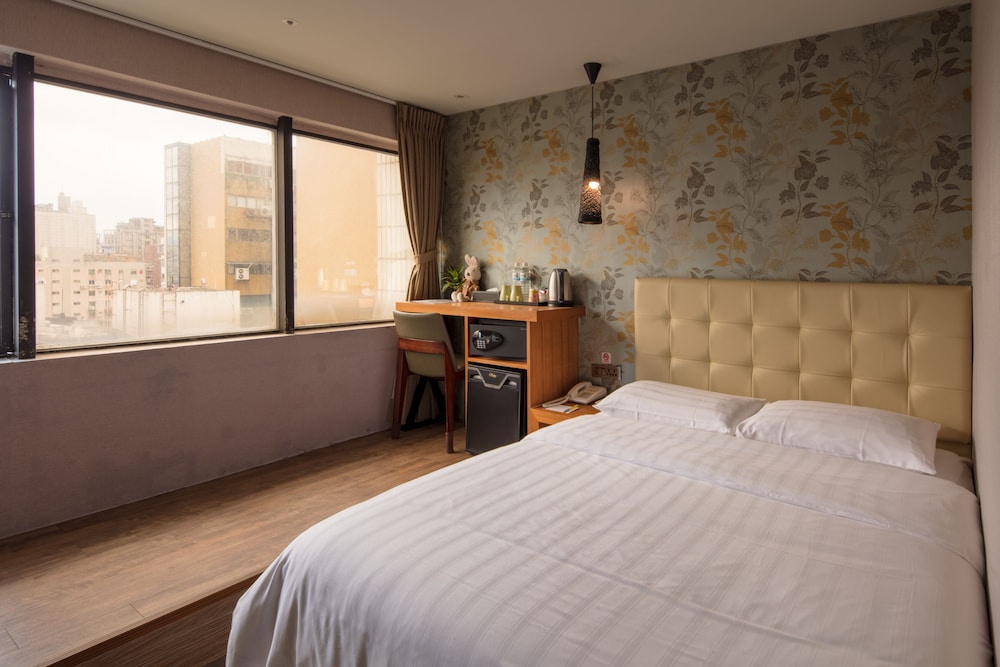 urtrip hotel