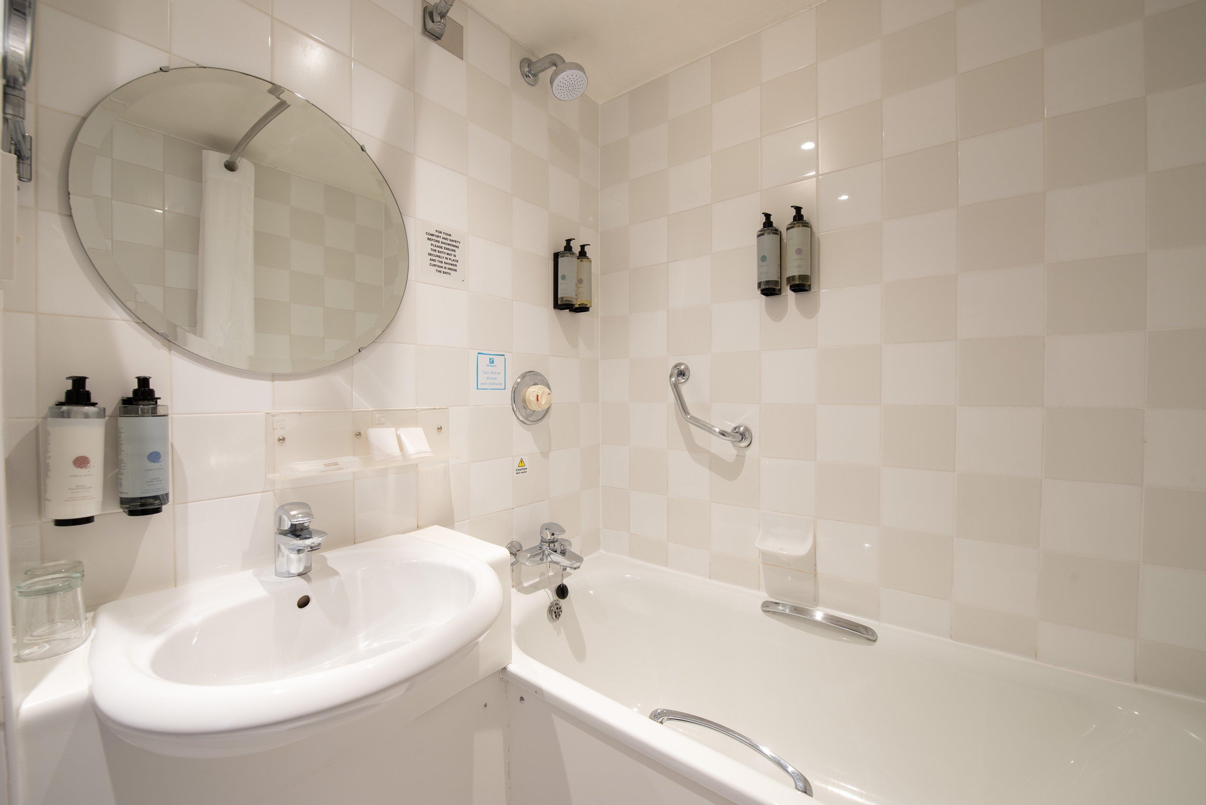 holiday inn express glasgow airport by ihg