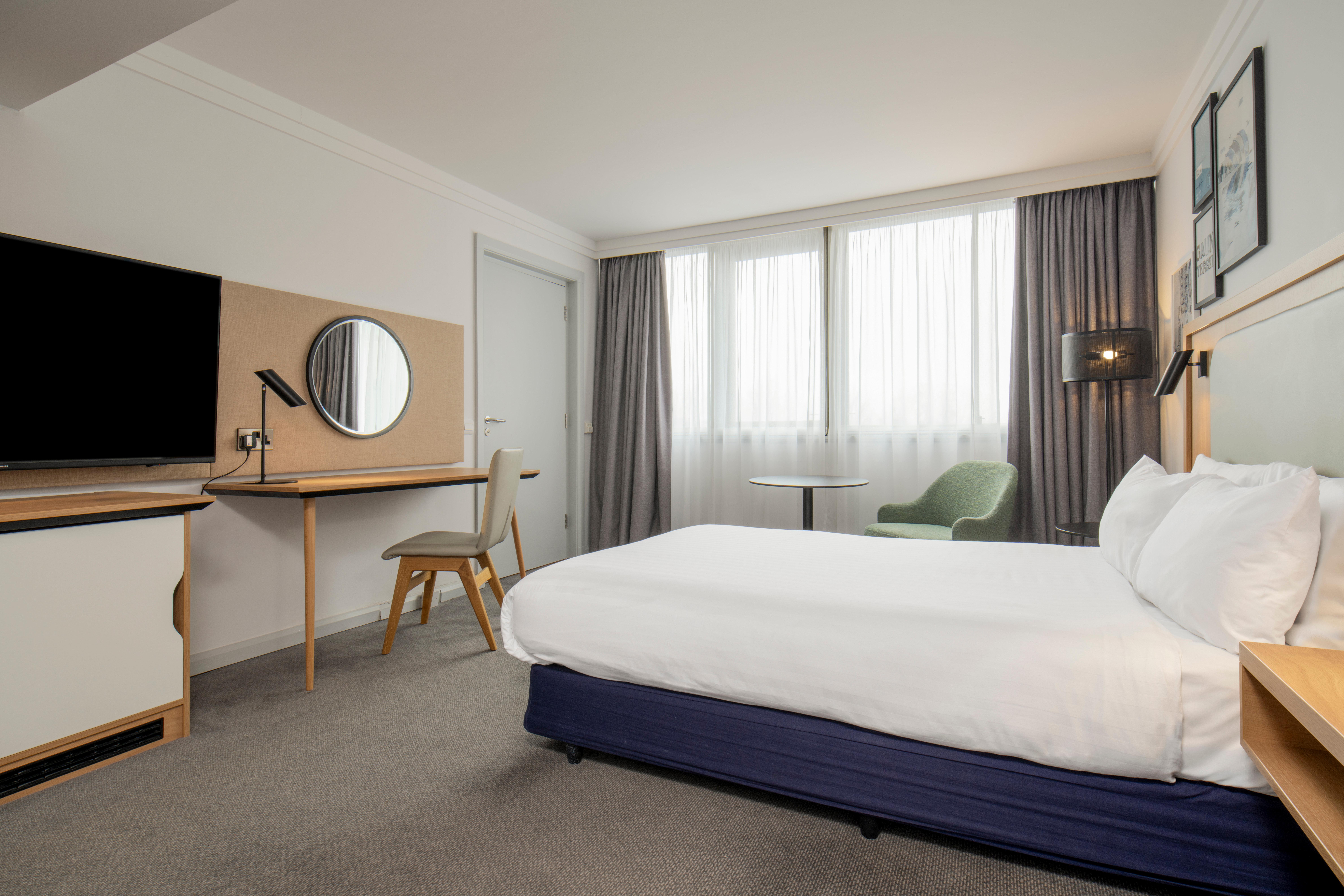 holiday inn express glasgow airport by ihg