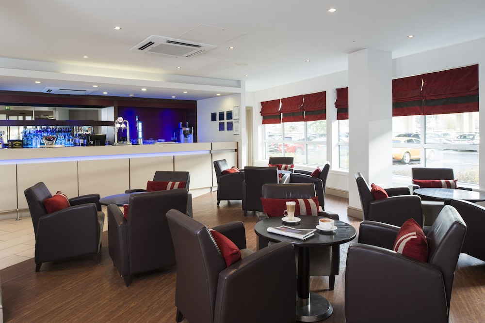 holiday inn express glasgow airport by ihg