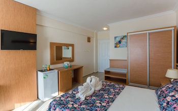 aqua nina hotel
