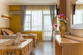 aqua nina hotel