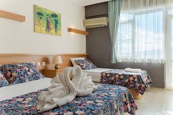 aqua nina hotel