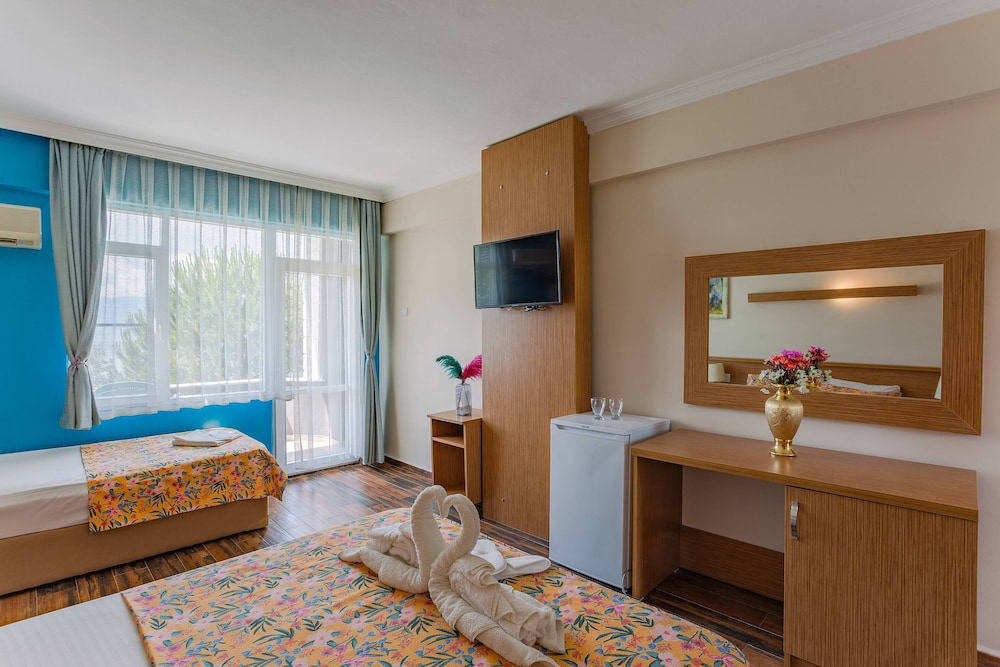 aqua nina hotel