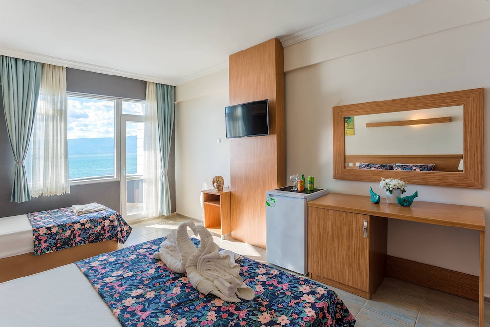 aqua nina hotel