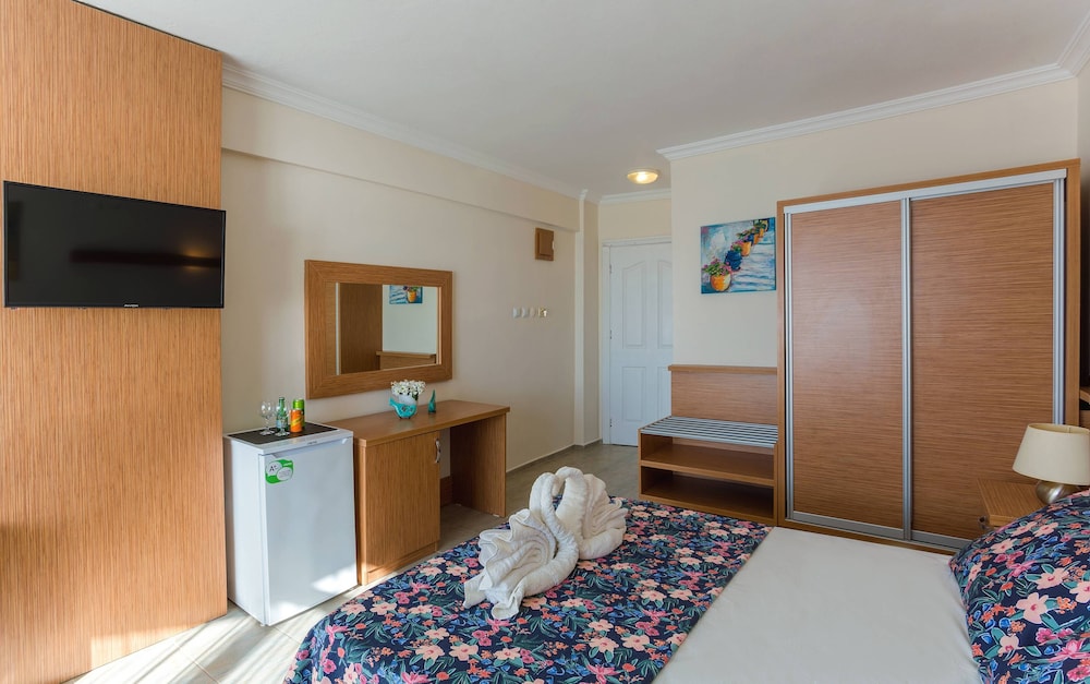 aqua nina hotel