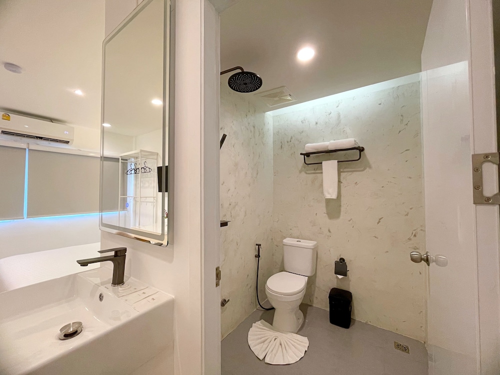arawana express sukhumvit 22
