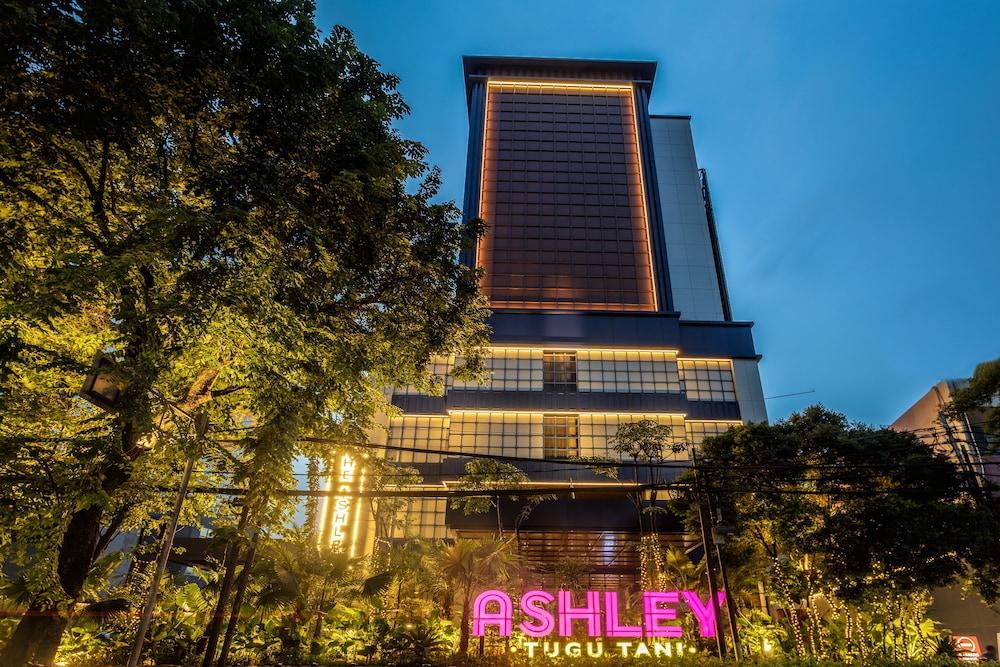 ashley tugu tani menteng