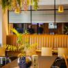 shoreline hotel