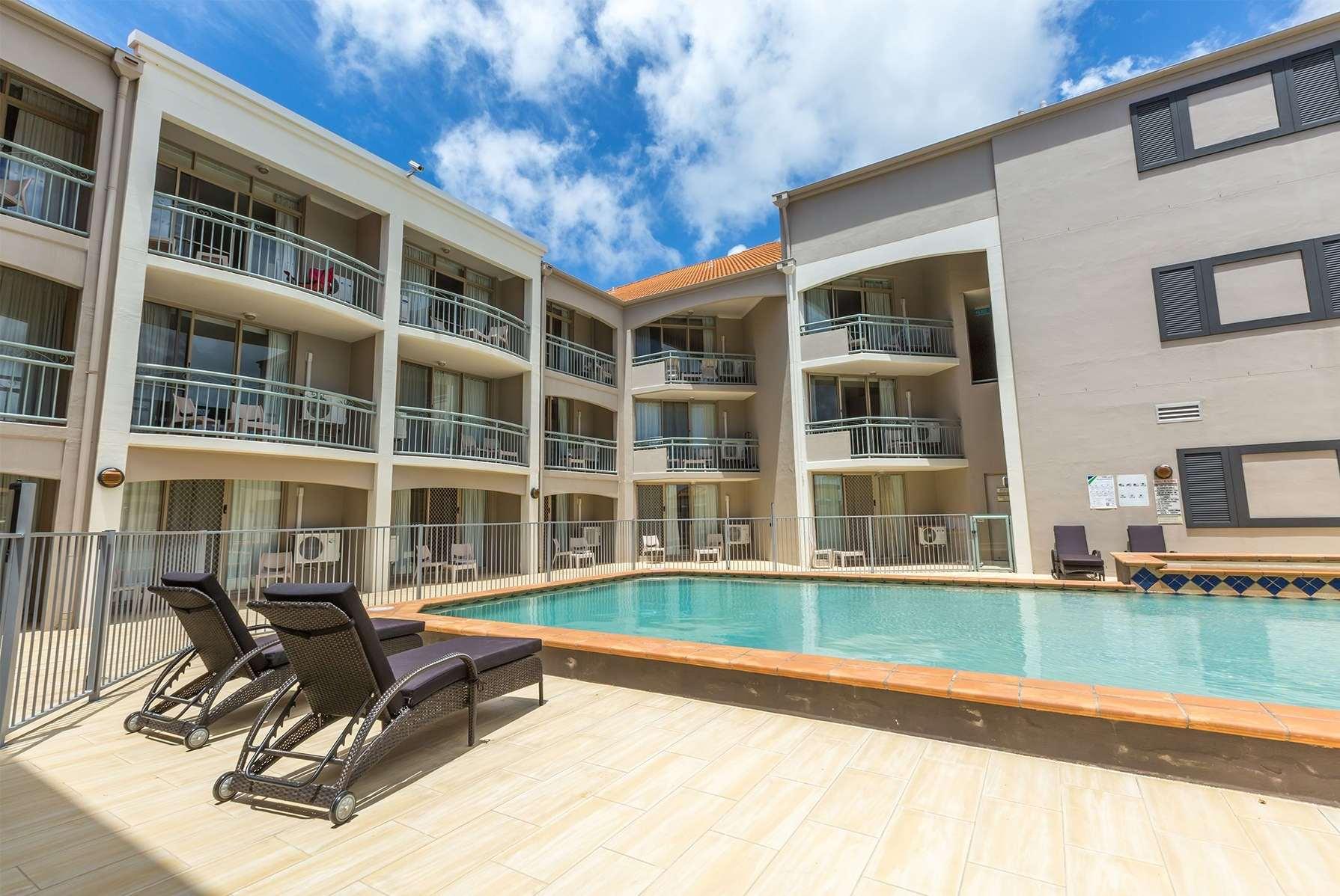 Hope Harbour Hotel,Gold Coast>>Brisbane,3 star