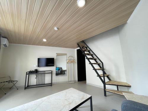 azana essence sanggabuana bogor