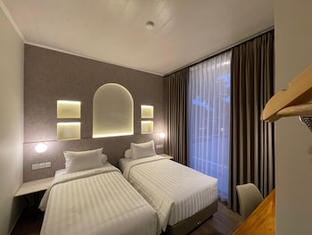 azana essence sanggabuana bogor