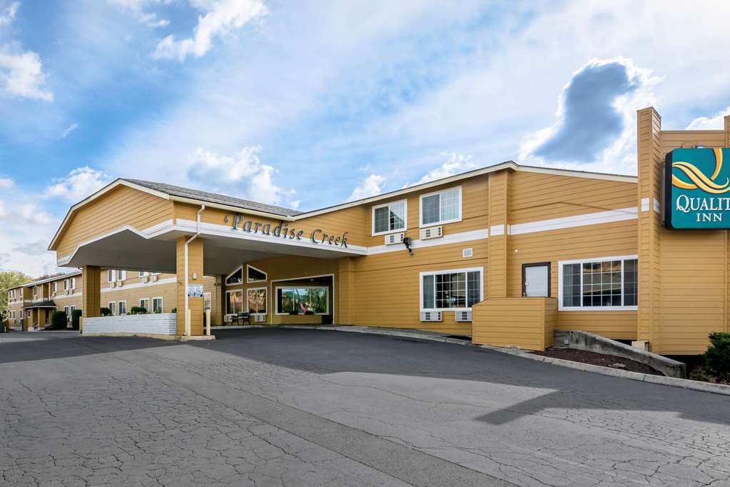 quality inn paradise creek