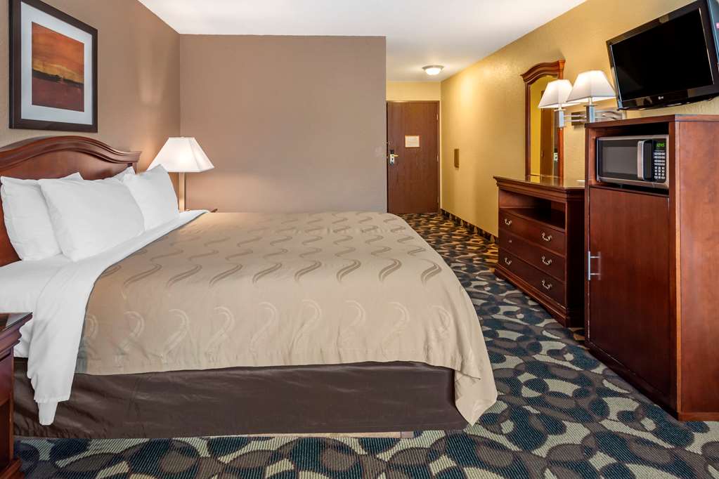 quality inn paradise creek