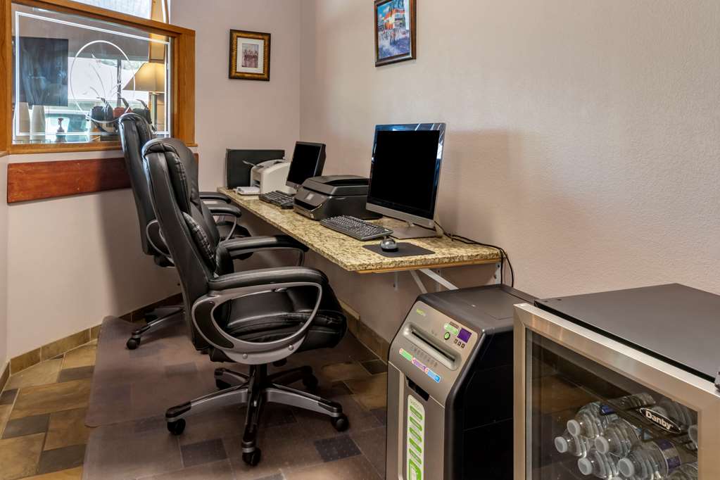 quality inn paradise creek