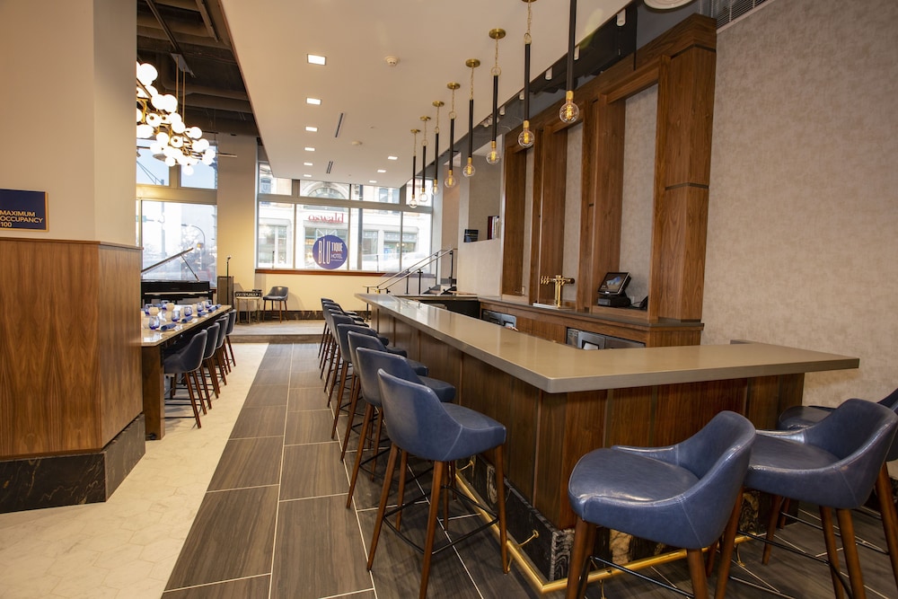 blu tique akron a tribute portfolio hotel