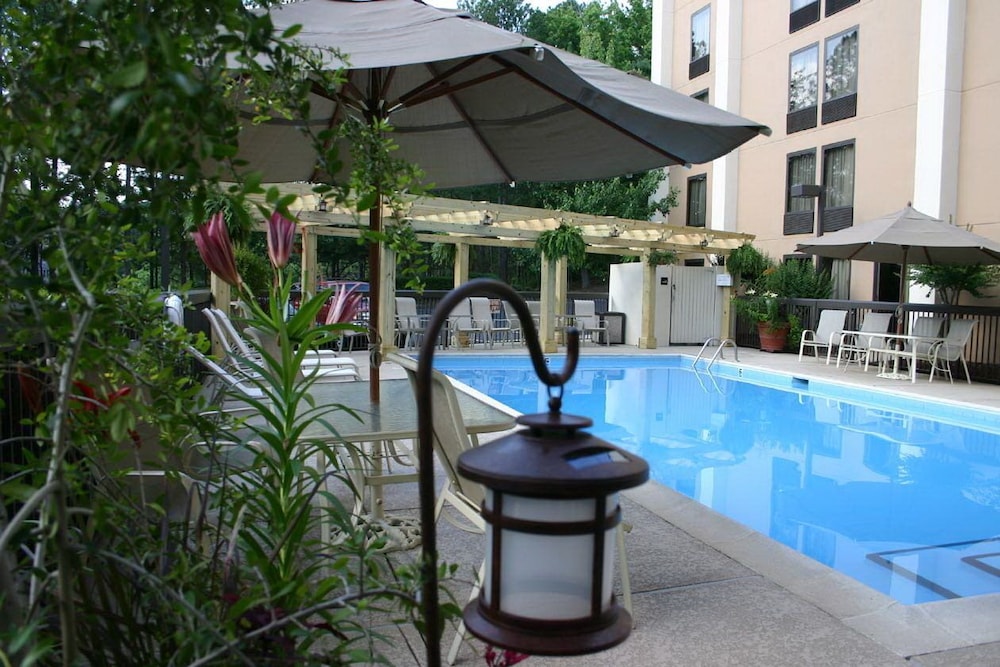 hampton inn atlanta northlake