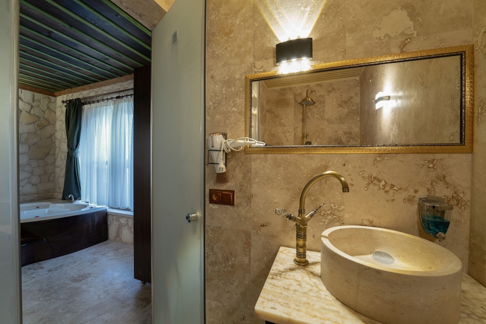 by yuksel cave hotel