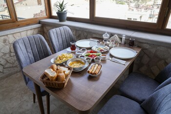 by yuksel cave hotel