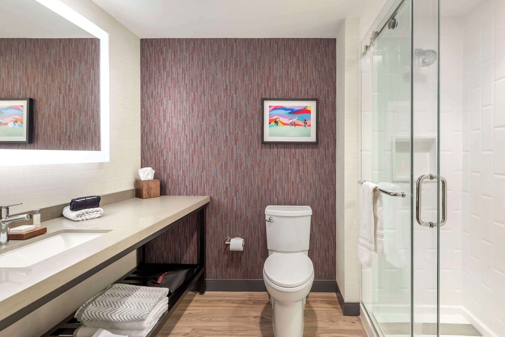 cambria hotel denver downtown rino