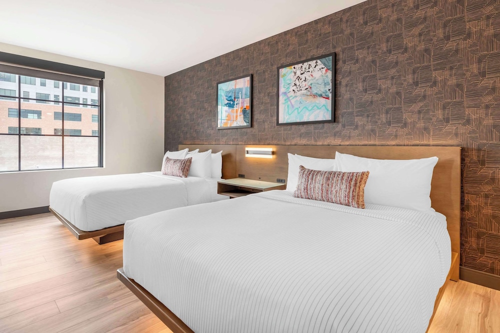 cambria hotel denver downtown rino