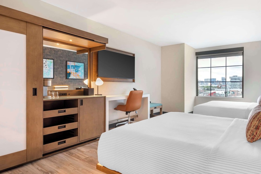 cambria hotel denver downtown rino