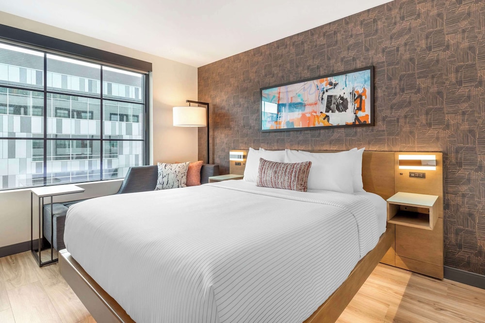cambria hotel denver downtown rino