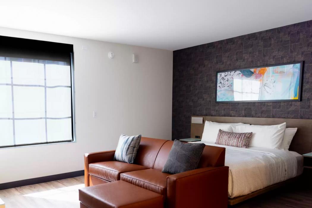 cambria hotel denver downtown rino