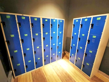 capital o 75451 podstel hostel bangkok