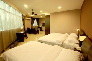 capital o 90767 rail hotel
