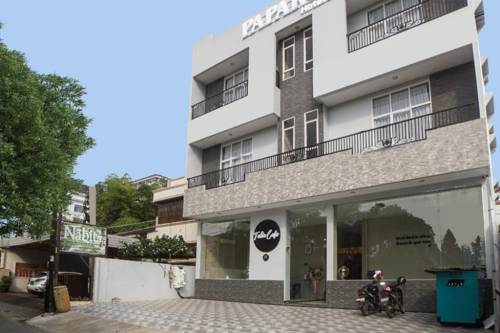 super oyo capital o 92066 papakoel hotel and cafe