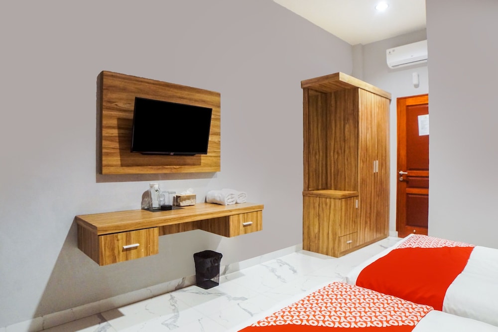 super oyo capital o 92066 papakoel hotel and cafe