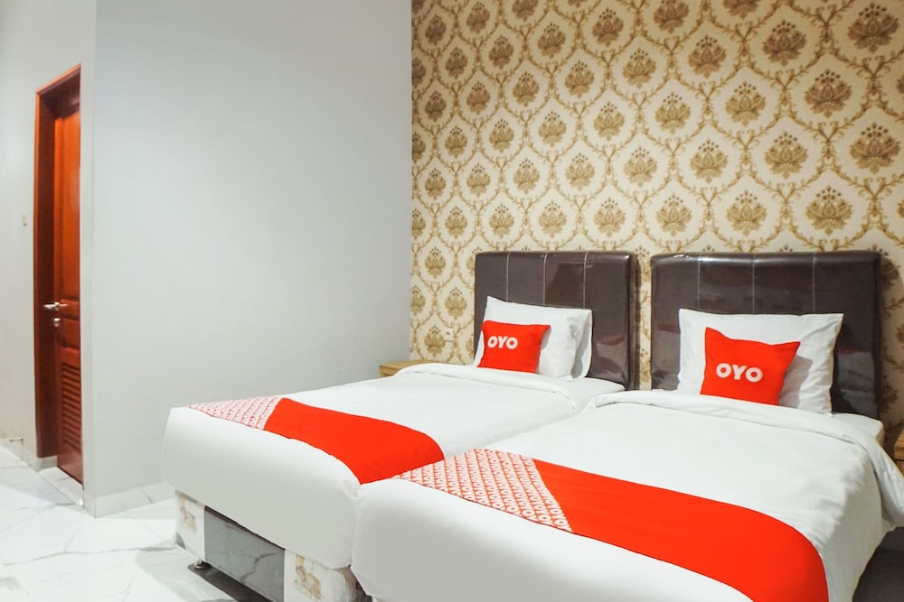 super oyo capital o 92066 papakoel hotel and cafe