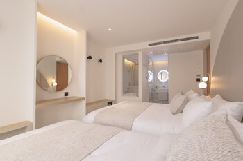 corridor 2407