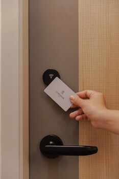 corridor 2407