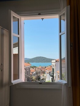cunda bebekli pansiyon