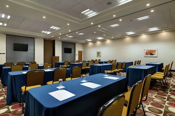 hilton garden inn queretaro