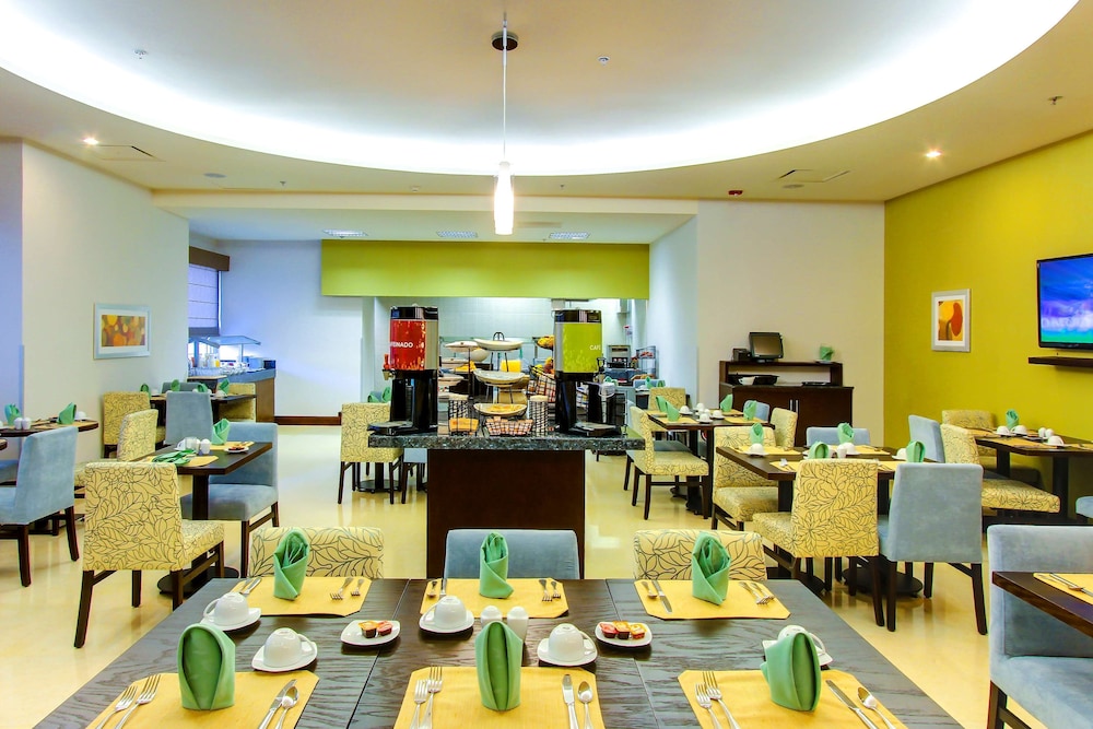 hilton garden inn queretaro