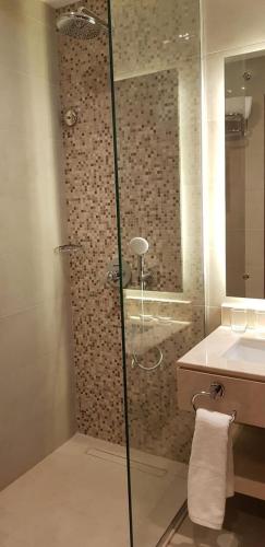 diar al khalidiya hotel by park regis