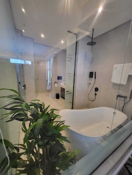 msharef almoden hotel