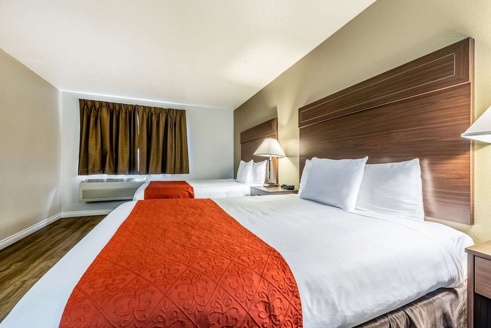 econo lodge sequim