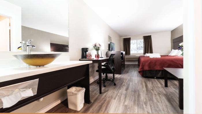 econo lodge sequim