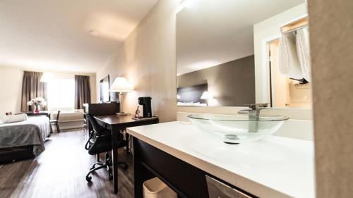 econo lodge sequim