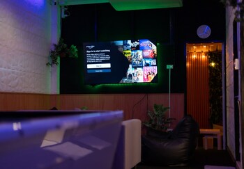 ekkamai buds and beds 420 hostel