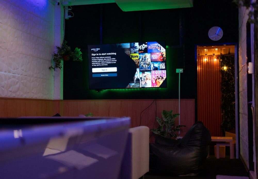 ekkamai buds and beds 420 hostel