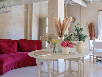 elizabeth country house design hotels