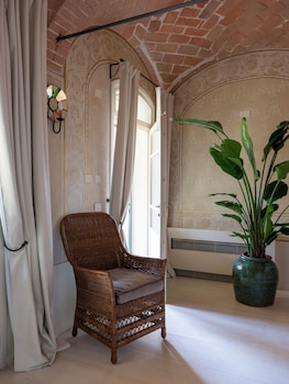 elizabeth country house design hotels